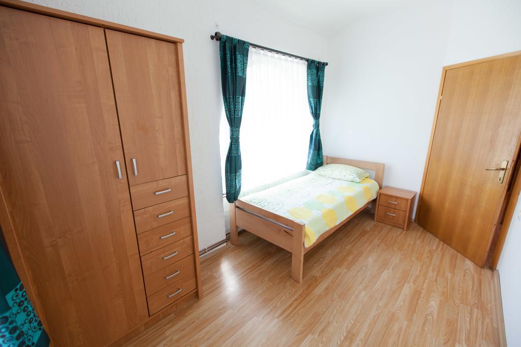 Apartment Licka Vodenica Йосипдол Номер фото