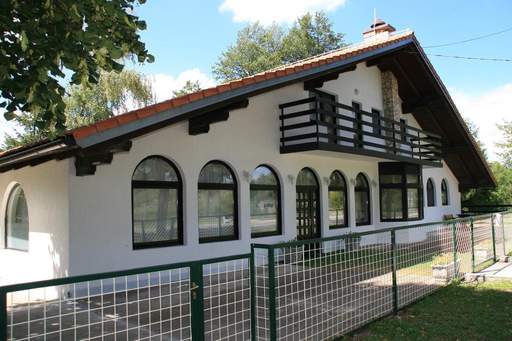 Apartment Licka Vodenica Йосипдол Номер фото